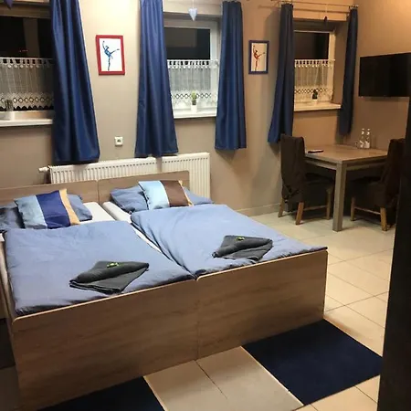 Капсульный отель Apartamenty+in Camp *